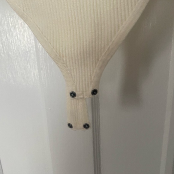 Abercrombie & Fitch Strappy Cut Out Halter Long Sleeve Ribbed White Body… - Picture 7 of 8